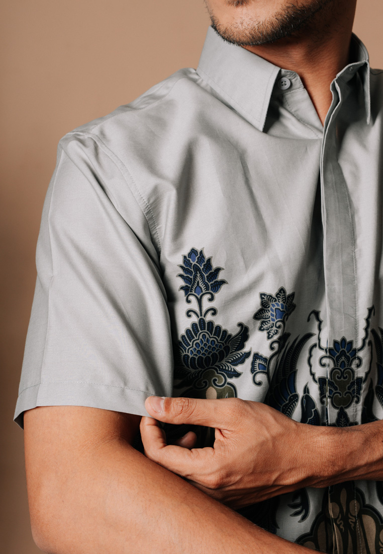 Hadinata Batik Premium Pria Kemeja Pendek Superfine Rakha Rikha-1